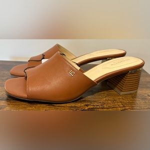 Liz Claiborne Women’s Cognac Bluff Mules NWT Various Sizes